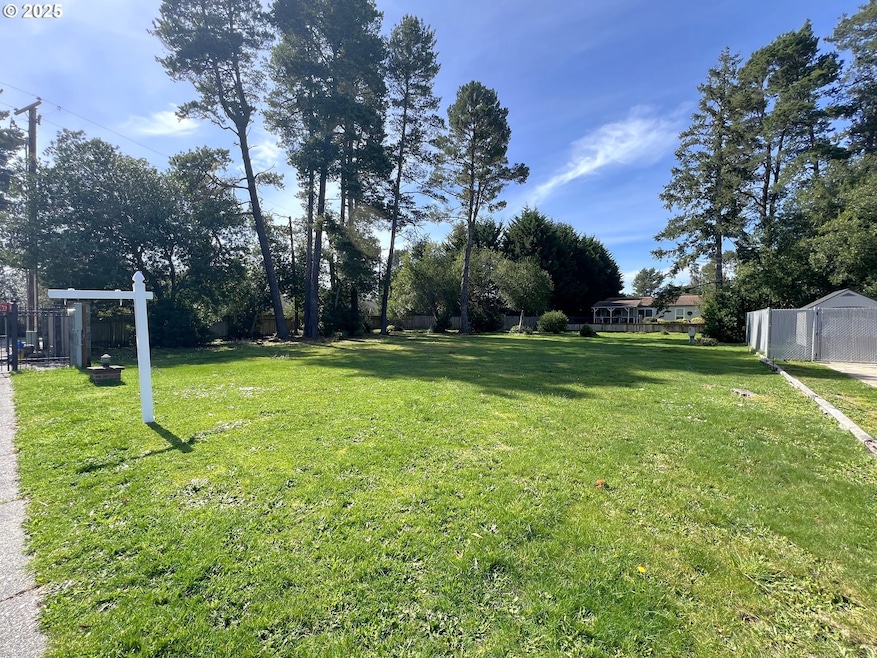 0 Lakeland Dr unit 234/235 462029709, Lakeside, OR 97449 - photo 1