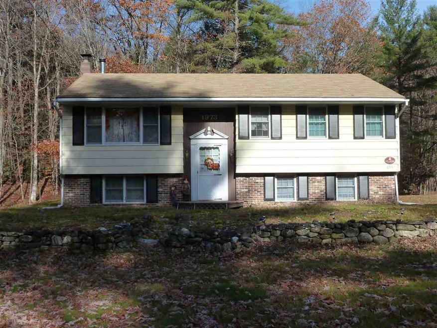 699 Oxbow Rd, Hinsdale, NH 03451 - photo 1