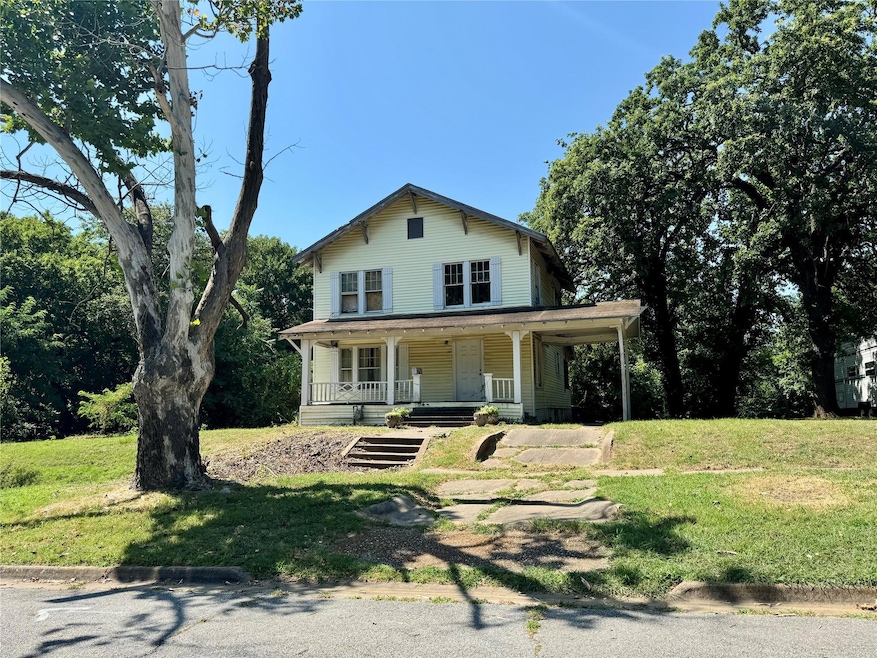 1006 W Munson St, Denison, TX 75020 - photo 1