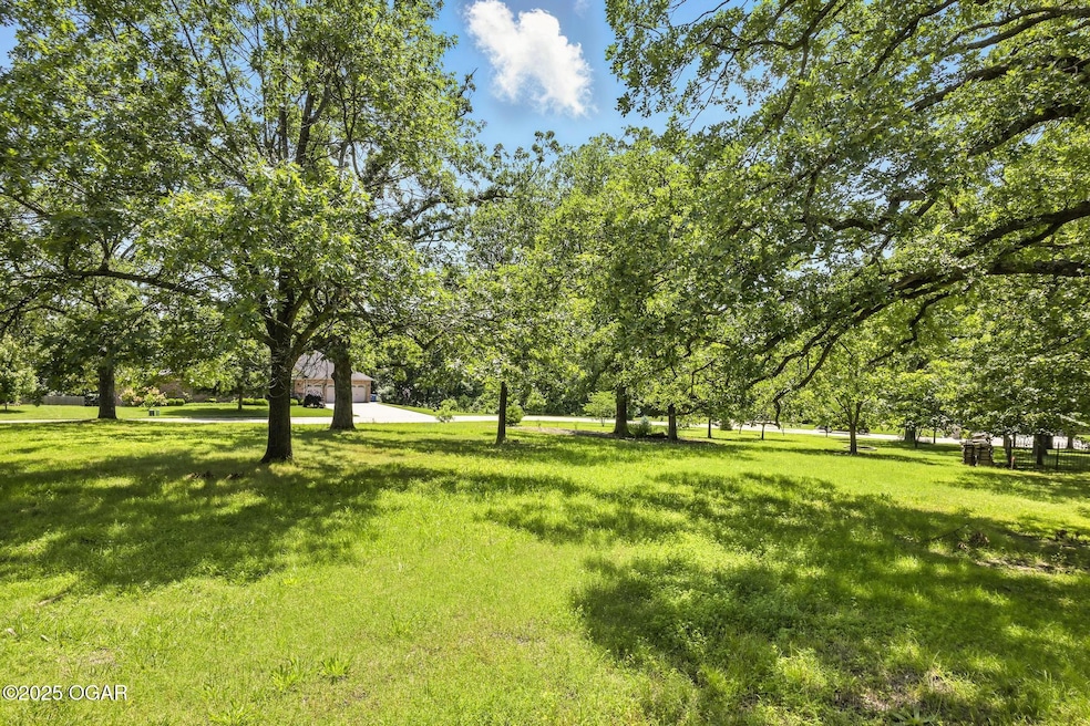 053 (2)