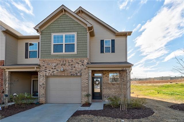 Gorgeous Move in Ready End Unit!