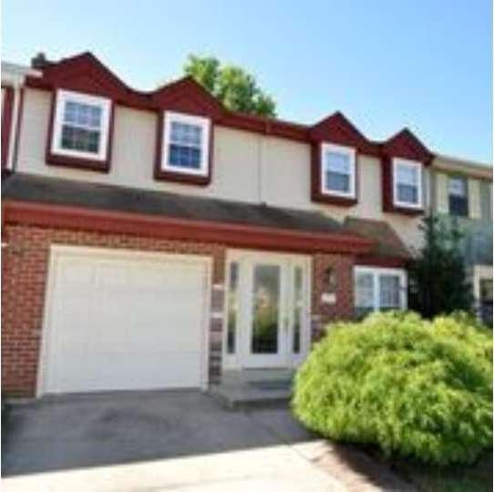 221 Carleton Ln, Mount Laurel, NJ 08054 - photo 1