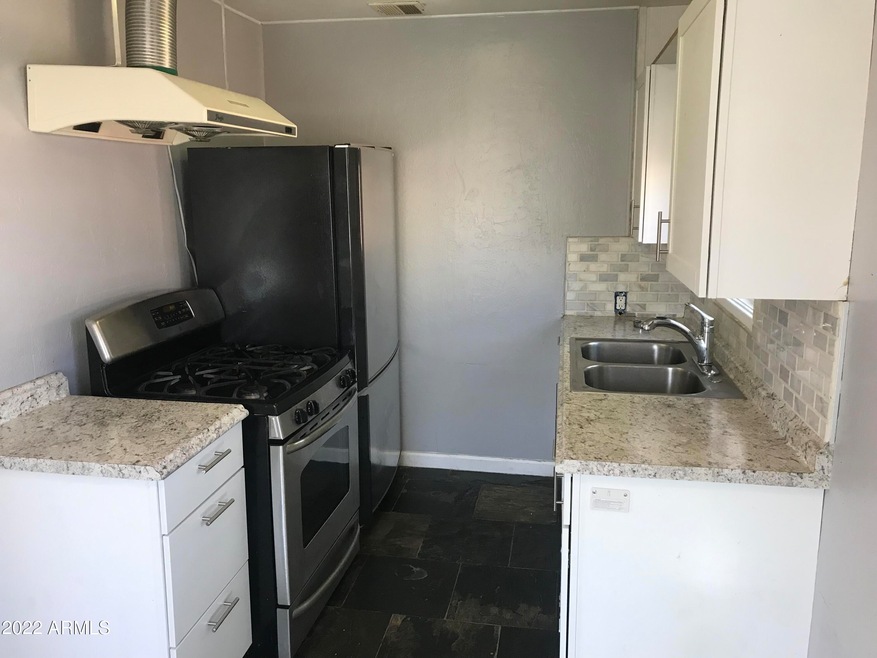 9028 N 11th St unit 2, Phoenix, AZ 85020 - photo 1