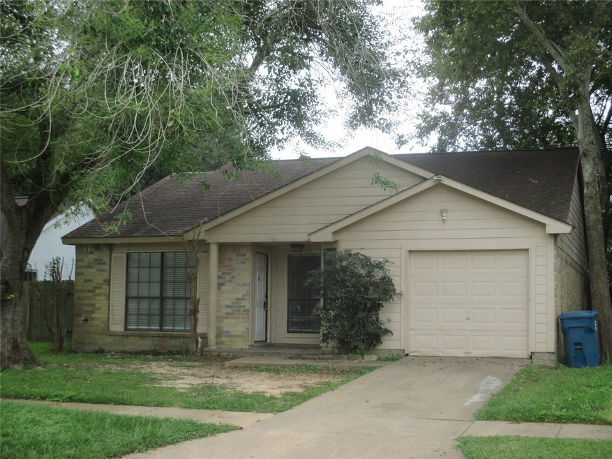 24011 Running Iron Dr, Hockley, TX 77447 - photo 1