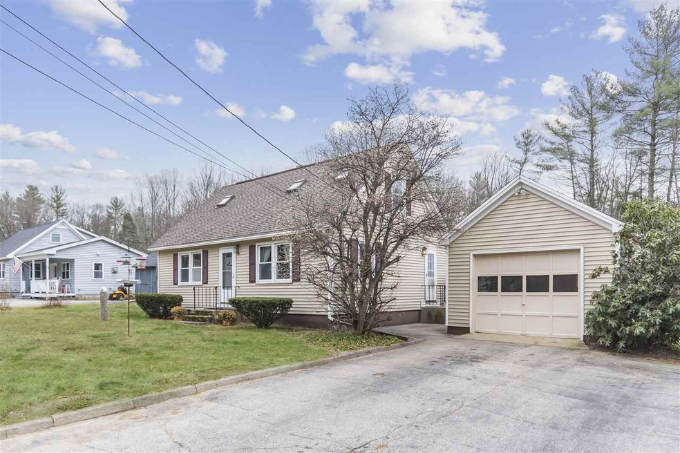 221 Buck St, Pembroke, NH 03275 - photo 1