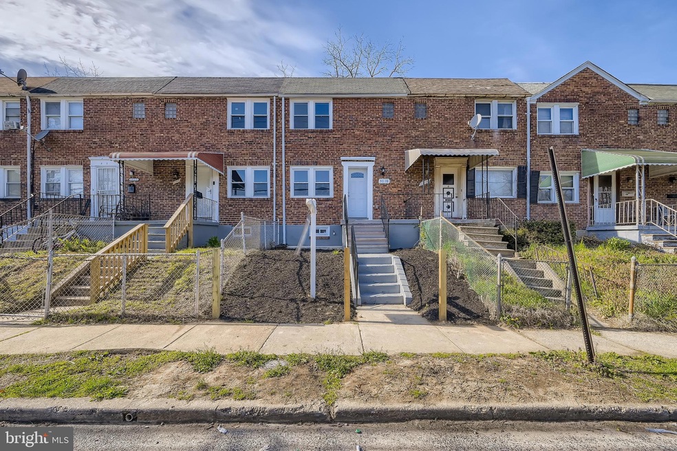 3018 Grantley Ave, Baltimore, MD 21215 - photo 1