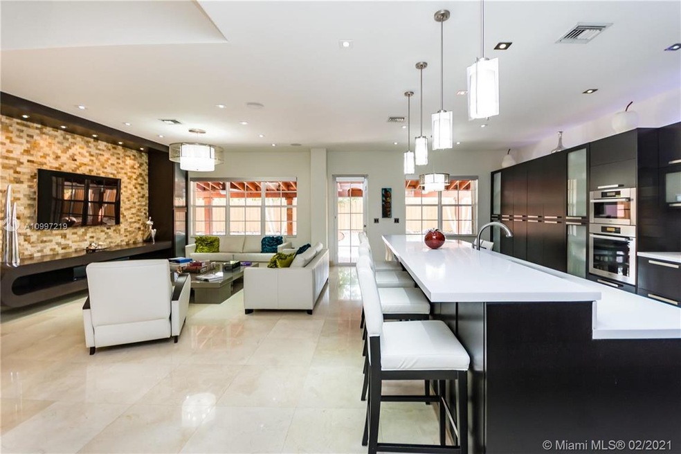 6834 NW 113th Place, Doral, FL 33178 - photo 1