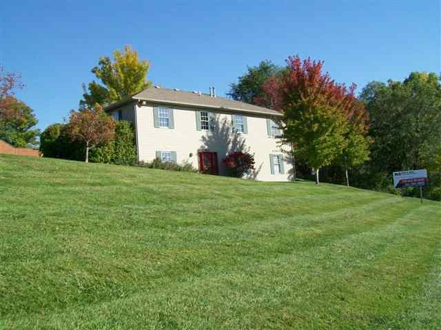 4425 Welcome Way, Davenport, IA 52806 - photo 1