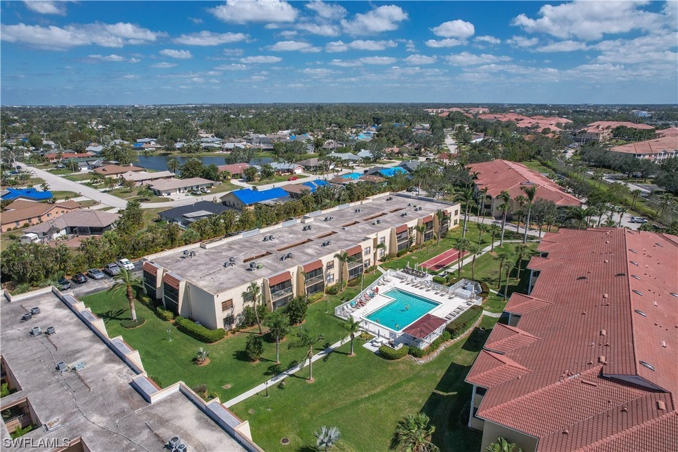 12491 Mcgregor Blvd unit 7, Fort Myers, FL 33919 - photo 1