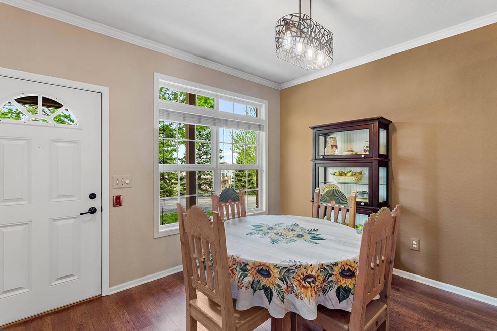 Eat in Kitchen