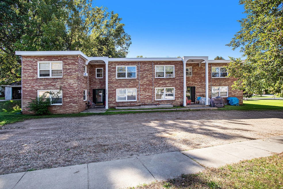 001_114_e_thomas_st_parchment_mi_49004_1