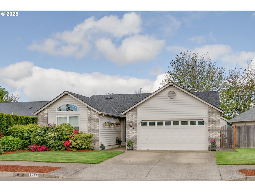 2366 Sony Loop, Eugene, OR 97404 - photo 1
