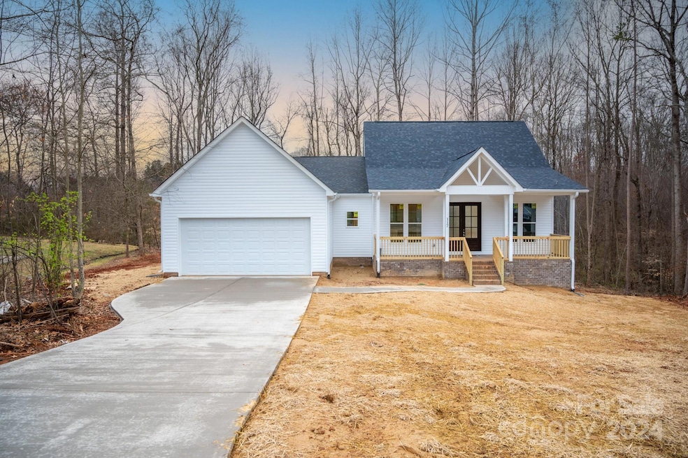 117 Riverton Dr, Statesville, NC 28625 - photo 1