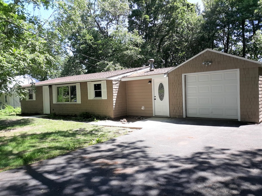 192 Reservoir St, Holden, MA 01520 - photo 1