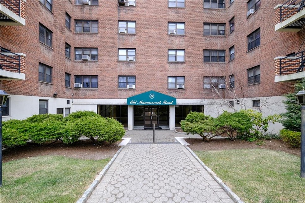 Welcome home!  This mid rise building is in the heart of White Plains.