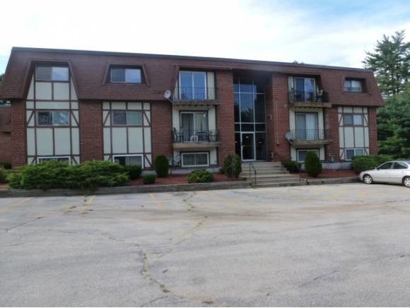 180M Capitol Hill Dr unit 180M, Londonderry, NH 03053 - photo 1