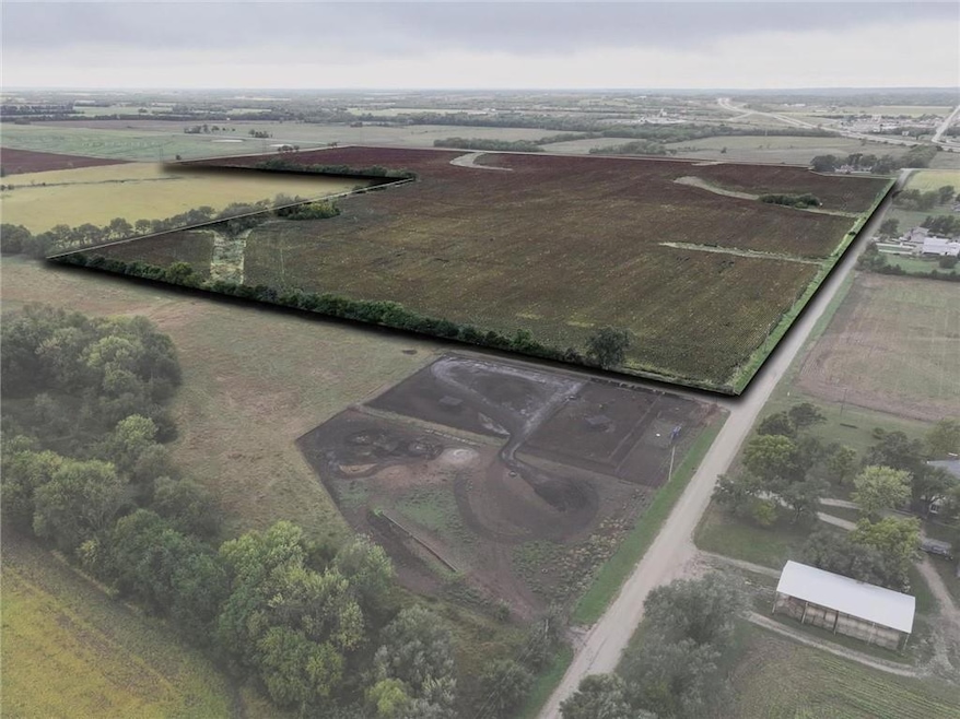 2960 Labette Rd, Ottawa, KS 66067 - photo 1