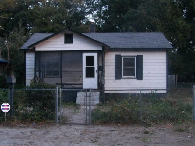135 Anderson St, Sumter, SC 29150 - photo 1