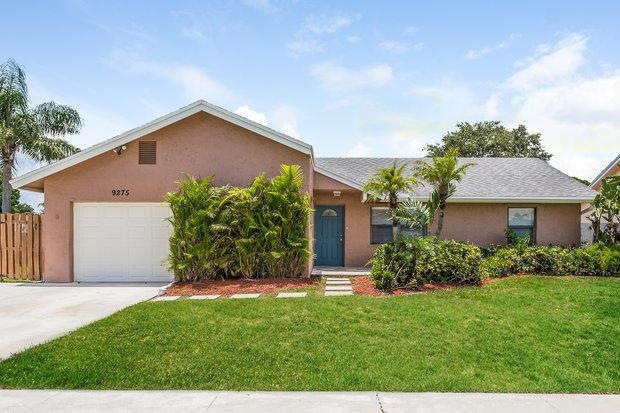 9275 Edgemont Ln, Boca Raton, FL 33434 - photo 1