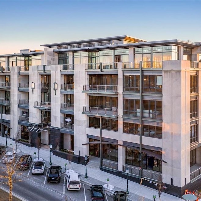 369 N Old Woodward Ave unit 206, Birmingham, MI 48009 - photo 1