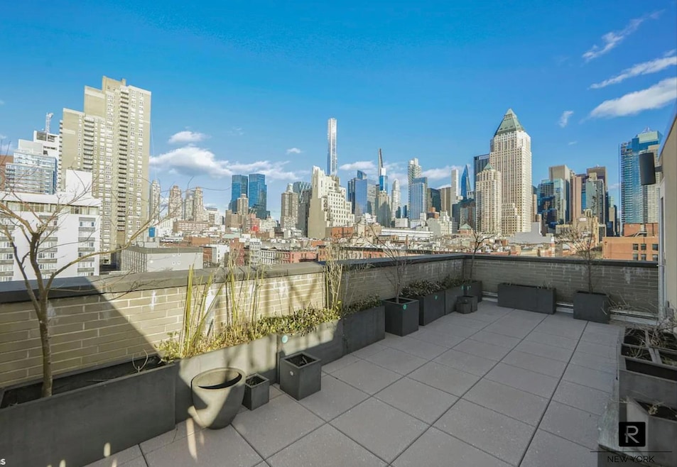 For Rent $5,019/month