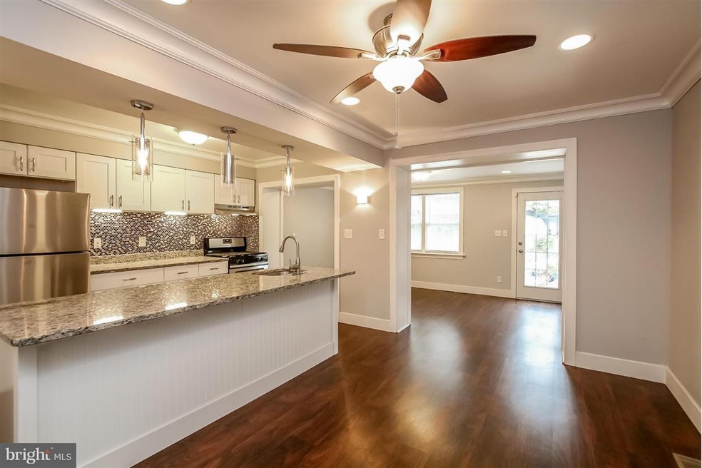 3910 Flowerton Rd, Baltimore, MD 21229 - photo 1