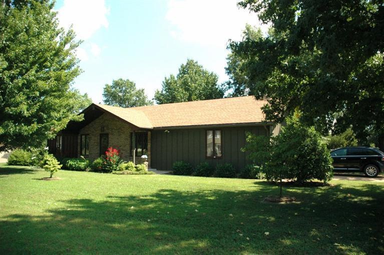 2912 Johnston Rd, Parsons, KS 67357 - photo 1