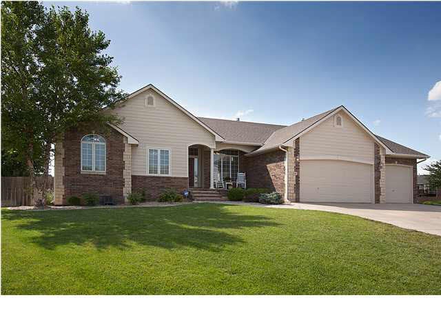 Street appeal on a cul-de-sac lot with full 3rd ca