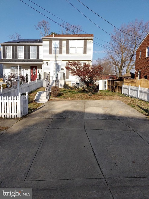 3502 Dunlap St, Temple Hills, MD 20748 - photo 1