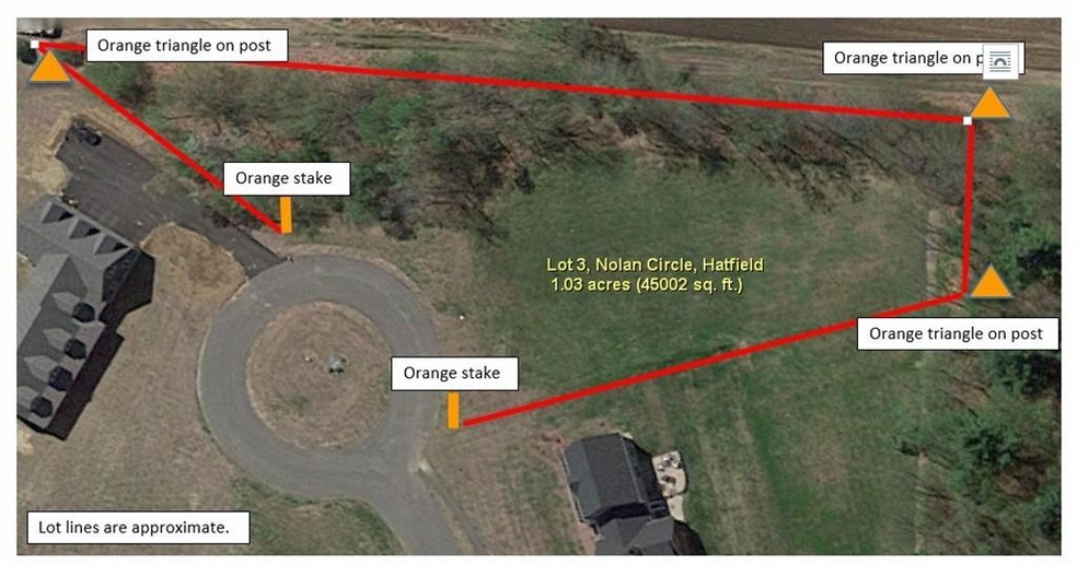 3 Nolan Cir, Hatfield, MA 01038 - photo 1