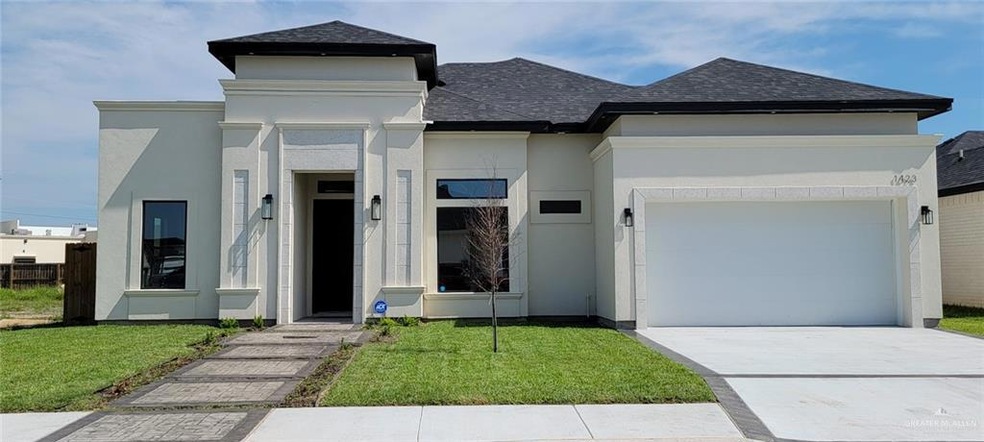 1423 S Canna St, Pharr, TX 78577 - photo 1