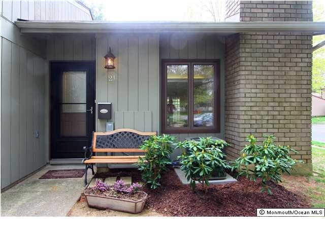 21 Belmont Dr, Middletown, NJ 07748 - photo 1