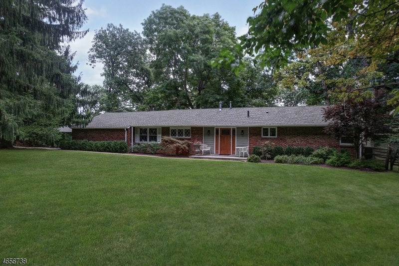 38 Rock Rd W, Green Brook, NJ 08812 - photo 1