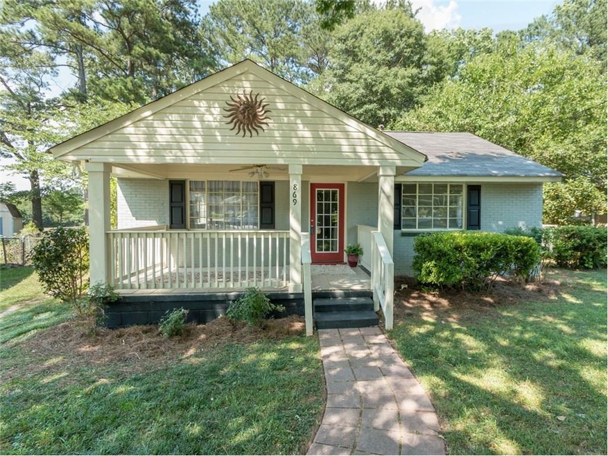 Updated 3/2 Ranch is one of Smyrna's greatest comm