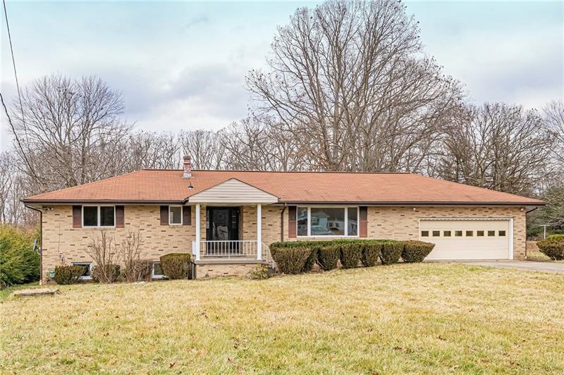 Beautiful 3BR 2.5BA brick ranch located in Raccon 