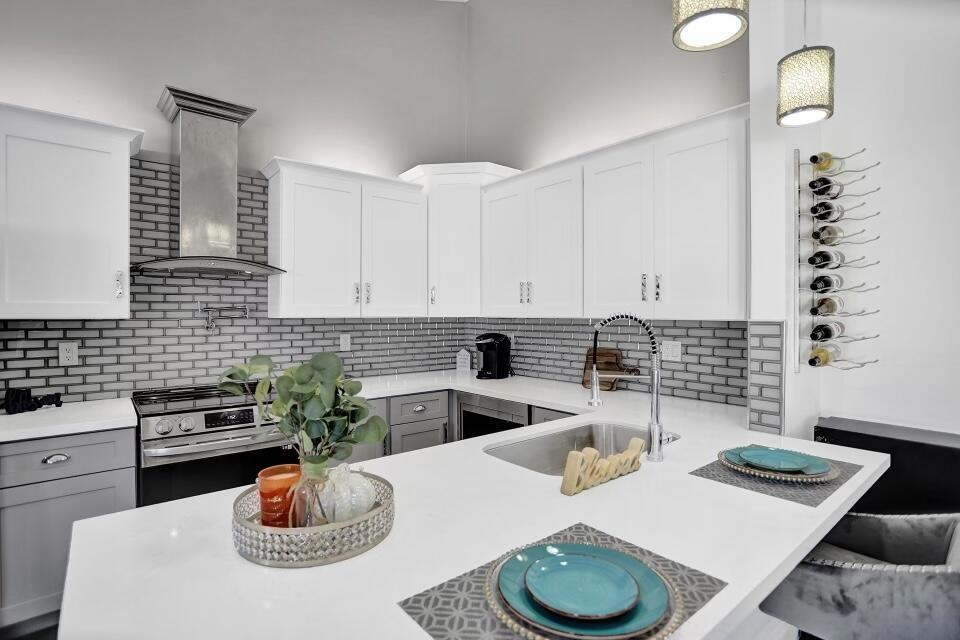 1014 Summit Trail Cir unit D, West Palm Beach, FL 33415 - photo 1