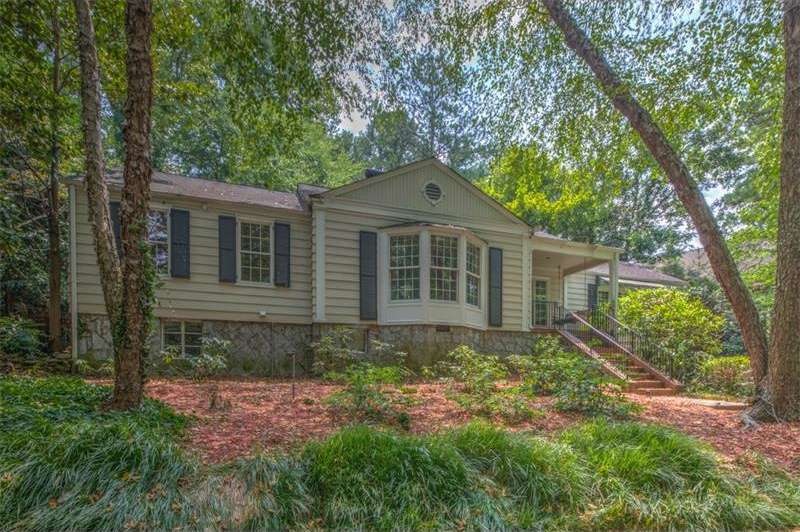 Great buy on this Pine Hills Traditional in Sarah 