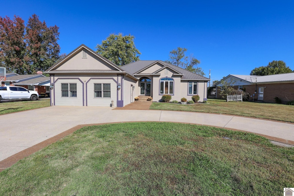 Under Contract $299,900