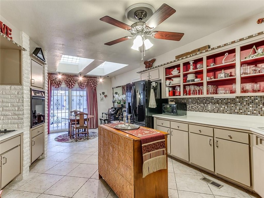 4628 NW 60th St, Oklahoma City, OK 73122 - photo 1