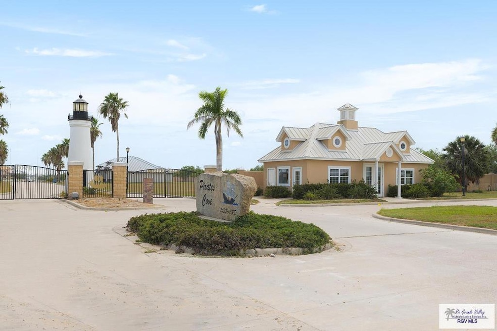 117 Jean Lafitte unit 7, Port Isabel, TX 78578 - photo 1