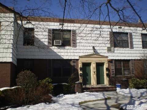 69-61 Park Dr E, Kew Gardens Hills, NY 11367 - photo 1