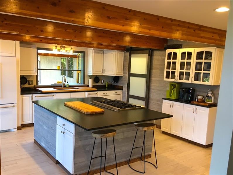 201 Summit Cir, Jasper, GA 30143 - photo 1