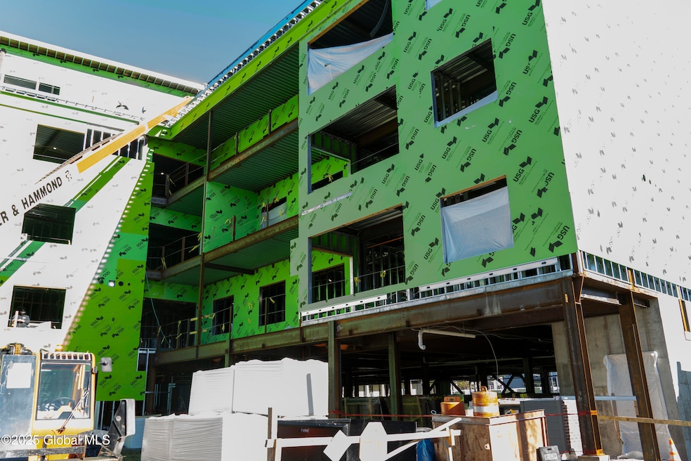 78 Church St unit 306, Saratoga Springs, NY 12866 - photo 1