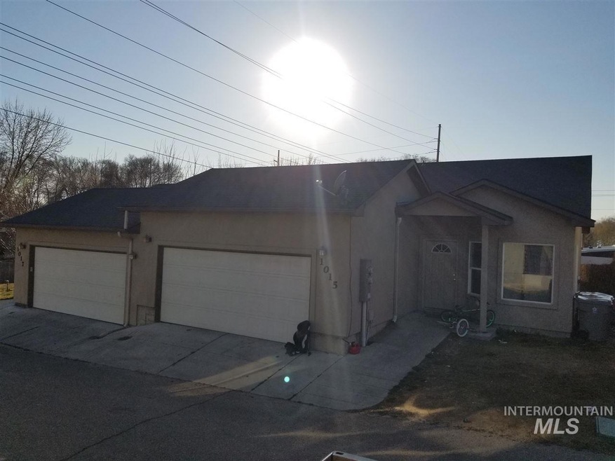 1015 E Connecticut Ave, Nampa, ID 83686 - photo 1