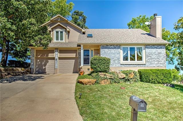 202 SW 25th St, Oak Grove, MO 64075 - photo 1