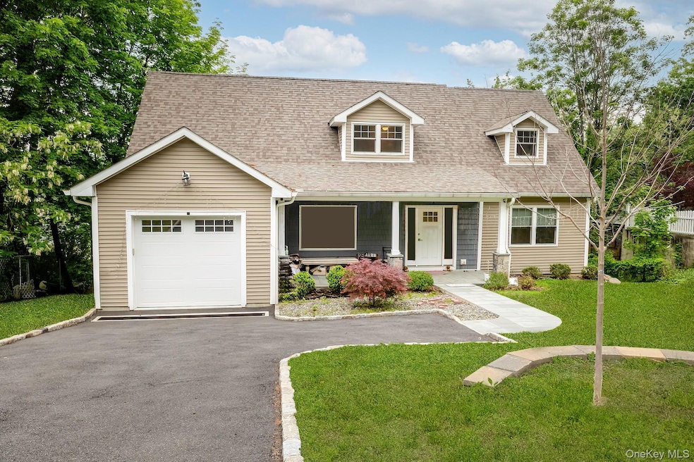 For Sale $929,000 • Co-Listing Agent