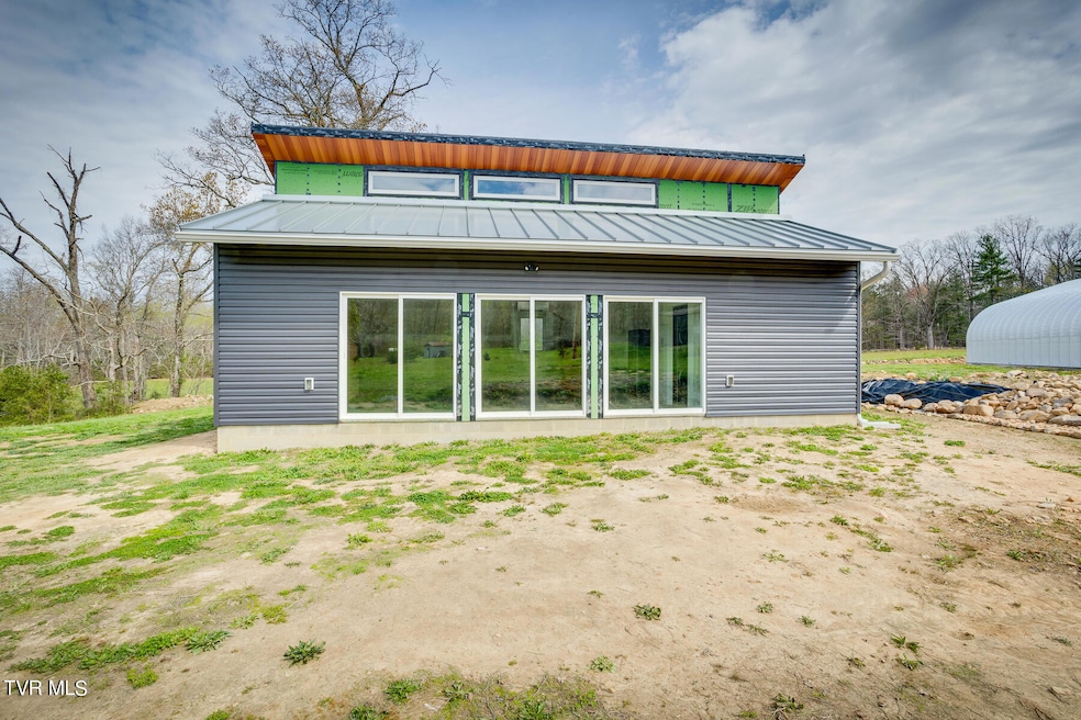 185 Cutshaw Ln, Greeneville, TN 37743 - photo 1