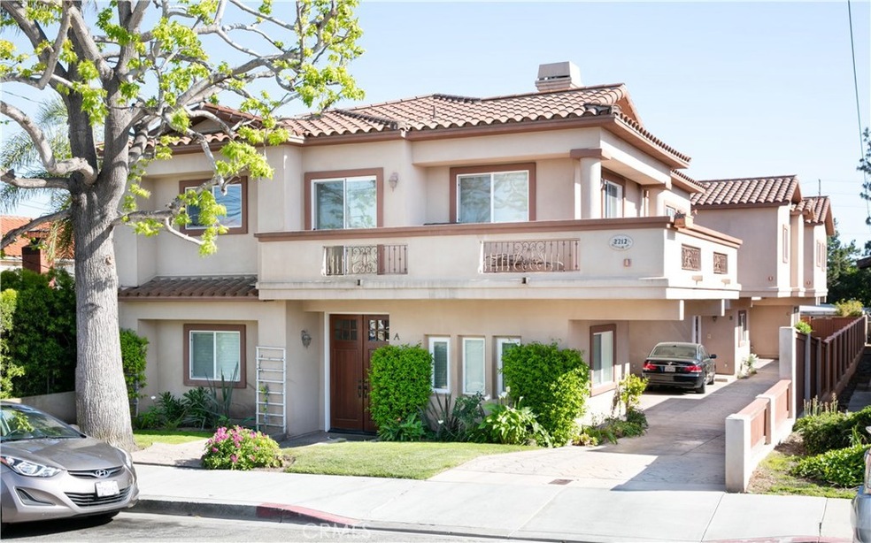 2212 Rockefeller Ln unit C, Redondo Beach, CA 90278 - photo 1