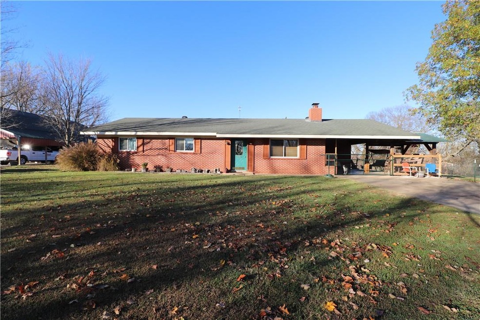 13330 Punkin Hollow Rd, Bentonville, AR 72712 - photo 1