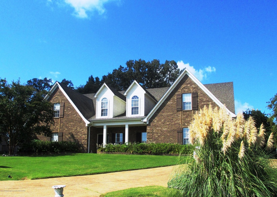 1708 Roberts Cove